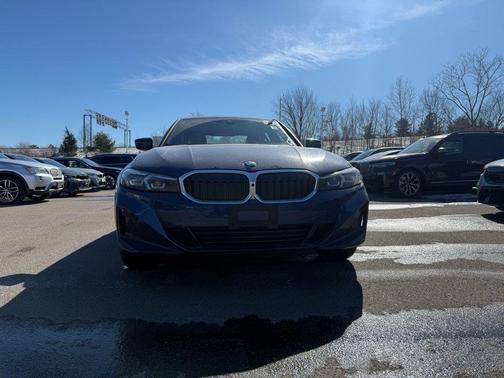 2023 BMW 330 i xDrive