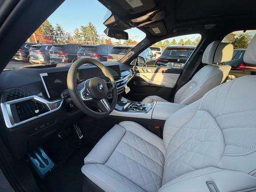 2026 BMW X5 M60i
