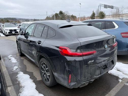 2024 BMW X4 xDrive30i