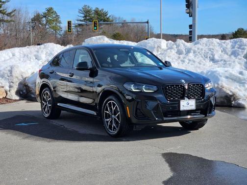 2024 BMW X4 xDrive30i