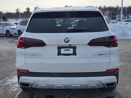 2025 BMW X5 xDrive40i