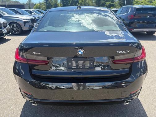 2025 BMW 330 i xDrive
