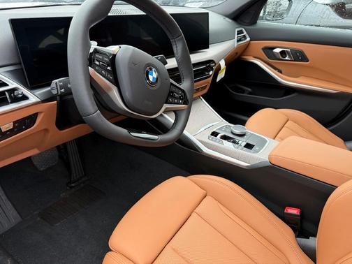 2025 BMW 330 i xDrive