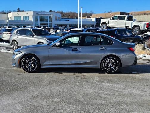 2023 BMW 330 i xDrive