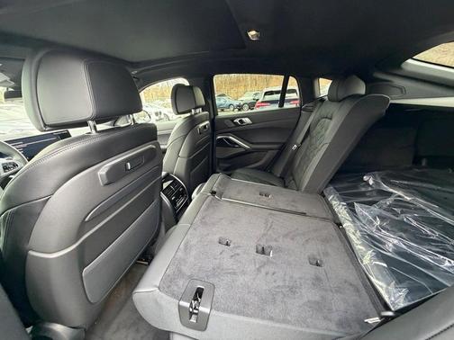 2026 BMW X6 xDrive40i