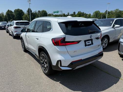 2025 BMW X1 xDrive28i