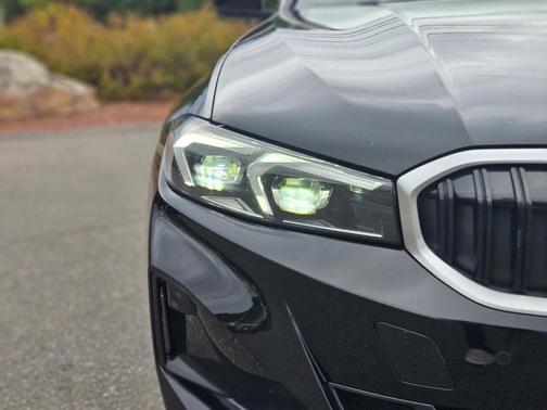 2024 BMW 330 i xDrive