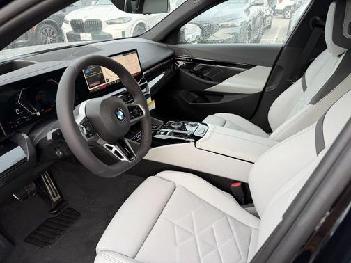 2026 BMW 530 i xDrive