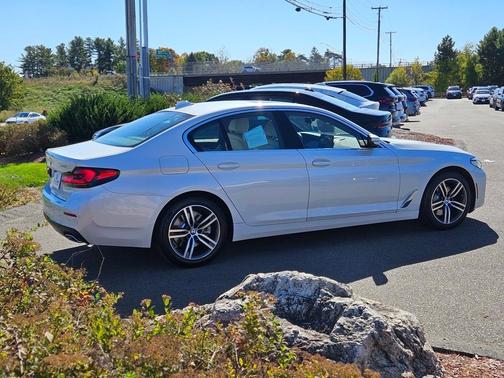 2022 BMW 530 i xDrive