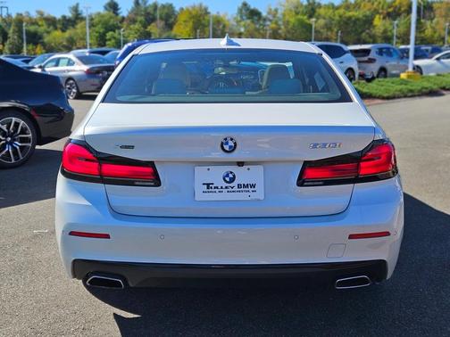2022 BMW 530 i xDrive