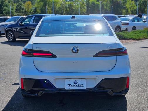 2024 BMW 740 i xDrive