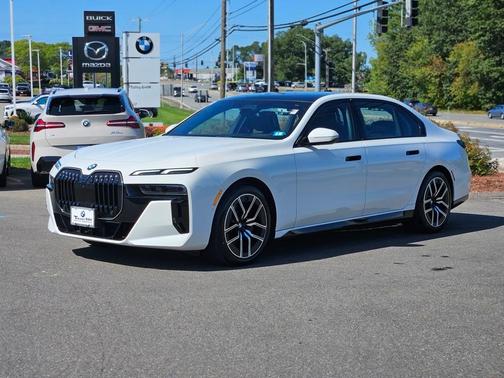 2024 BMW 740 i xDrive