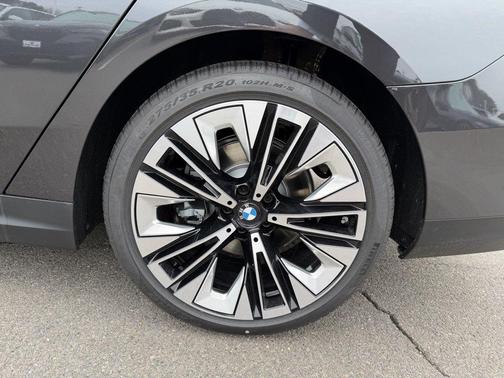 2026 BMW 530 i xDrive