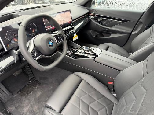 2026 BMW 530 i xDrive