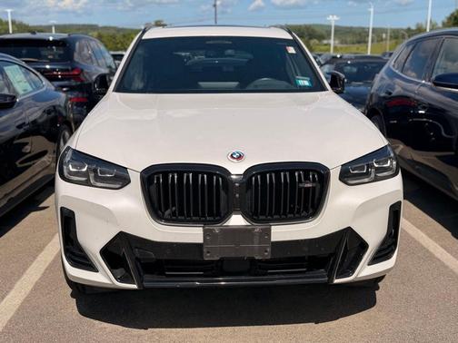 Mineral White Metallic 2023 BMW X3 M40i