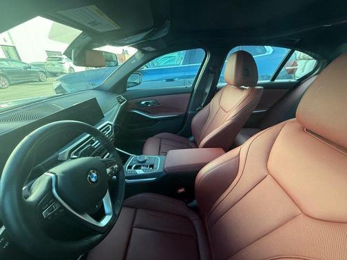 2023 BMW 330 i xDrive