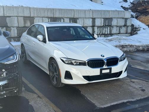 2023 BMW 330 i xDrive