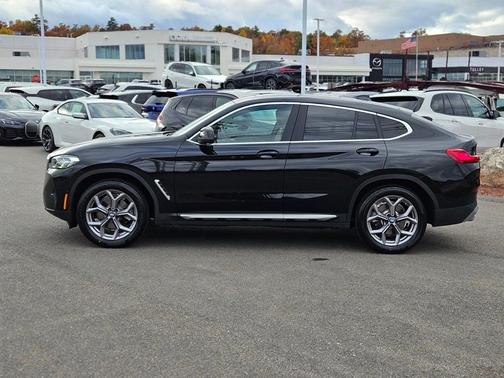2023 BMW X4 xDrive30i