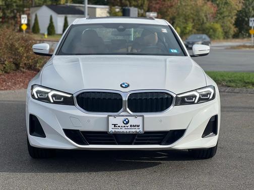 2025 BMW 330 i xDrive
