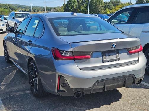 2023 BMW 330 i xDrive