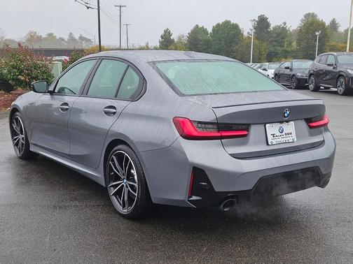 2023 BMW 330 i xDrive