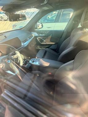 Mineral White Metallic 2023 BMW X1 xDrive28i