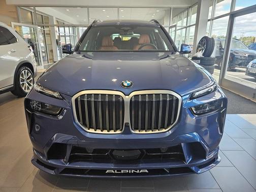 2026 BMW ALPINA XB7 Base