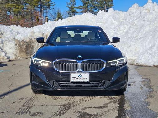 2023 BMW 330 i xDrive