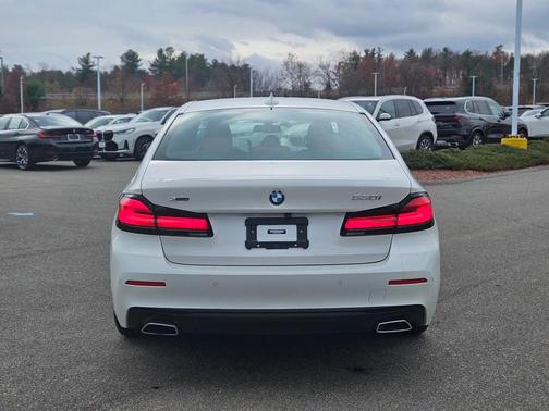 2022 BMW 530 i xDrive