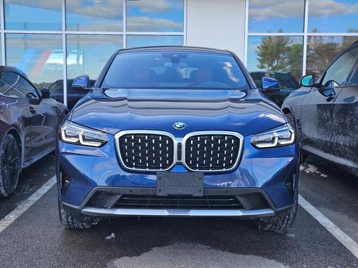 2025 BMW X4 xDrive30i