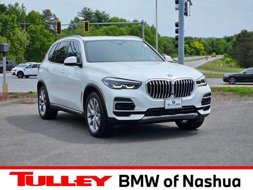 Mineral White Metallic 2023 BMW X5 xDrive40i
