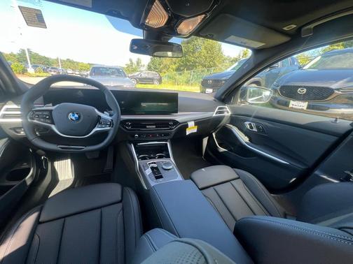 2025 BMW 330 i xDrive