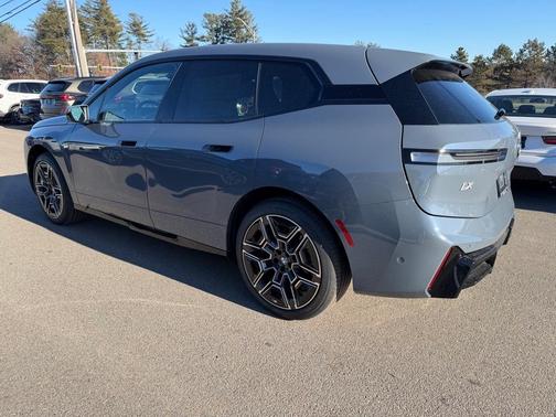 2026 BMW iX xDrive45