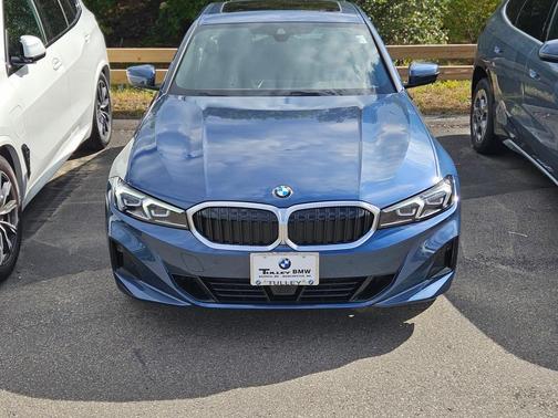 2025 BMW 330 i xDrive