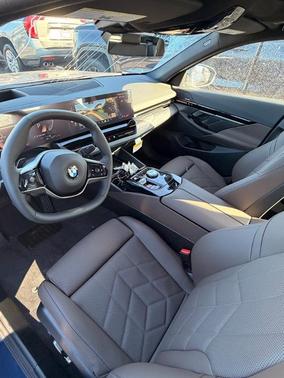 2026 BMW 530 i xDrive