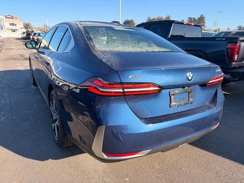 2026 BMW 530 i xDrive