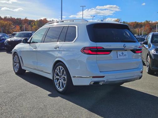 2024 BMW X7 xDrive40i
