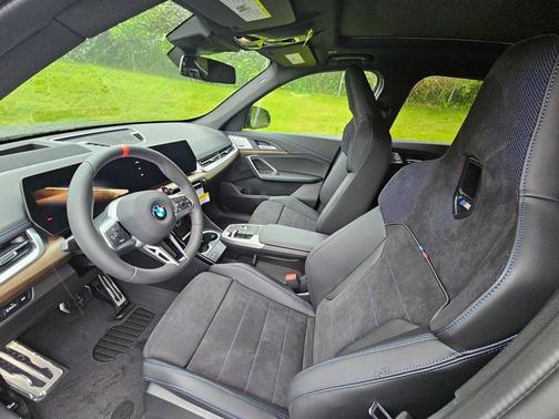 2025 BMW X1 M35i