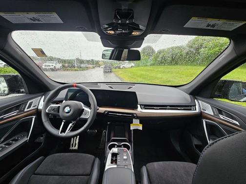 2025 BMW X1 M35i