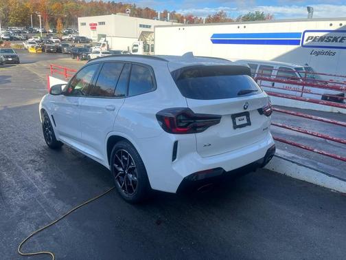 2023 BMW X3 M40i