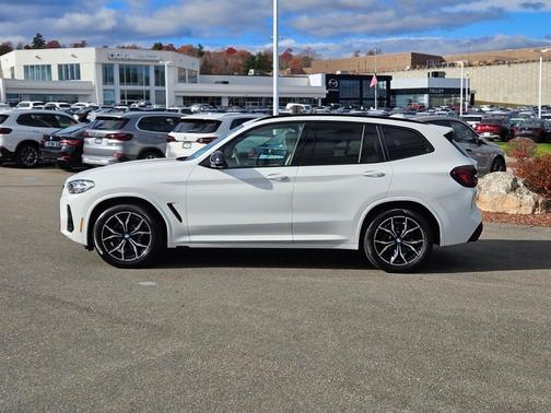 2023 BMW X3 M40i