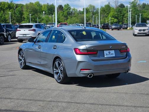 2024 BMW 330 i xDrive