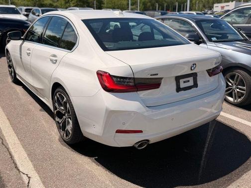 Alpine White 2025 BMW 330 i xDrive