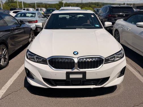 Alpine White 2025 BMW 330 i xDrive