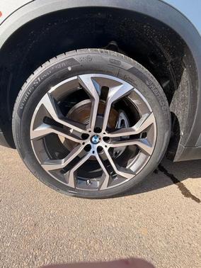 Gray Metallic 2026 BMW X5 xDrive40i