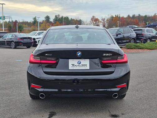 2022 BMW 330 i xDrive