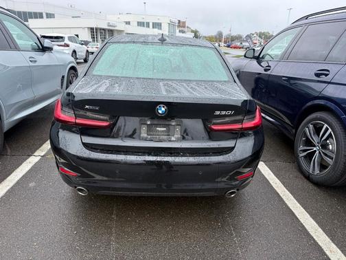2022 BMW 330 i xDrive