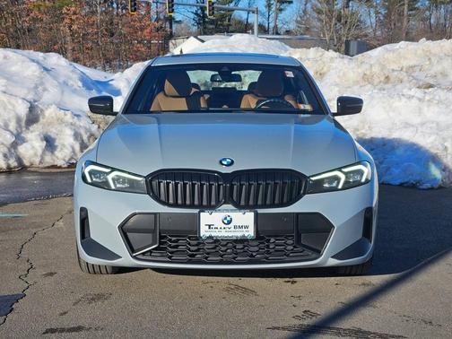 2023 BMW 330 i xDrive