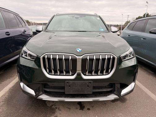 San Remo Green Metallic 2024 BMW X1 xDrive28i
