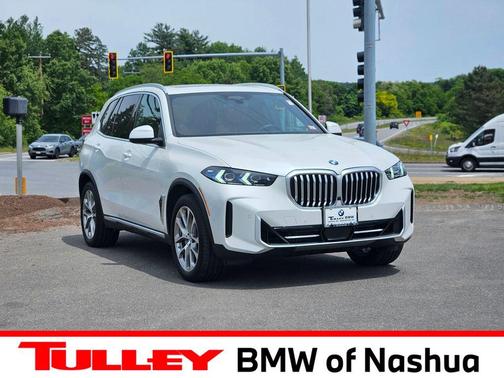 Mineral White Metallic 2024 BMW X5 xDrive40i